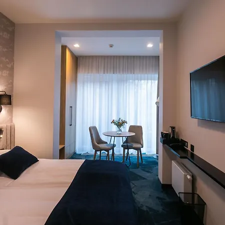 Vesper House Hotel